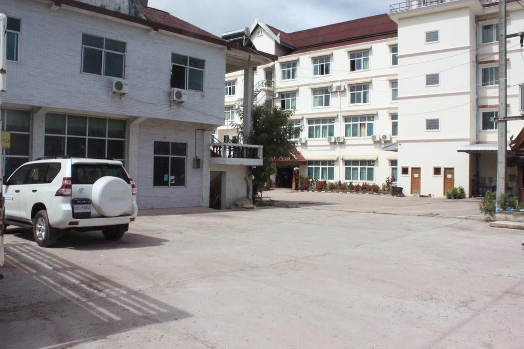 Dokchampa Hotel Luang Namtha Exterior photo